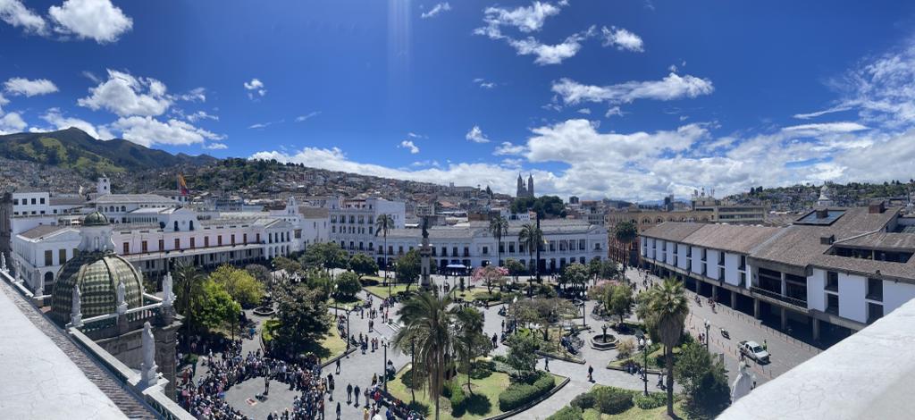 tour cupulas quito