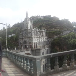 Las Lajas Sanctuary a tour from Quito