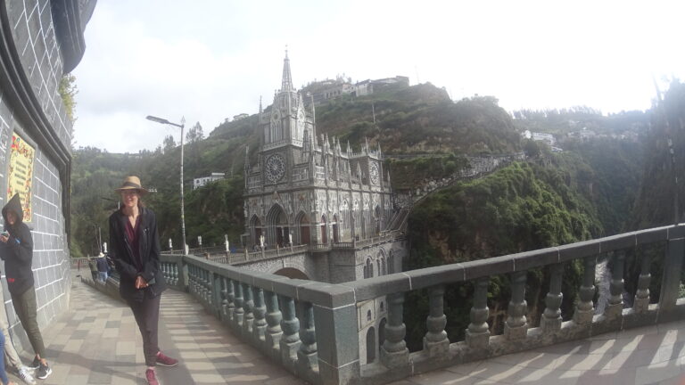 Las Lajas Sanctuary a tour from Quito